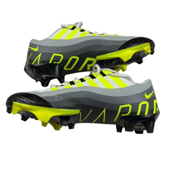 Nike Vapor Soccer Cleats Size 7